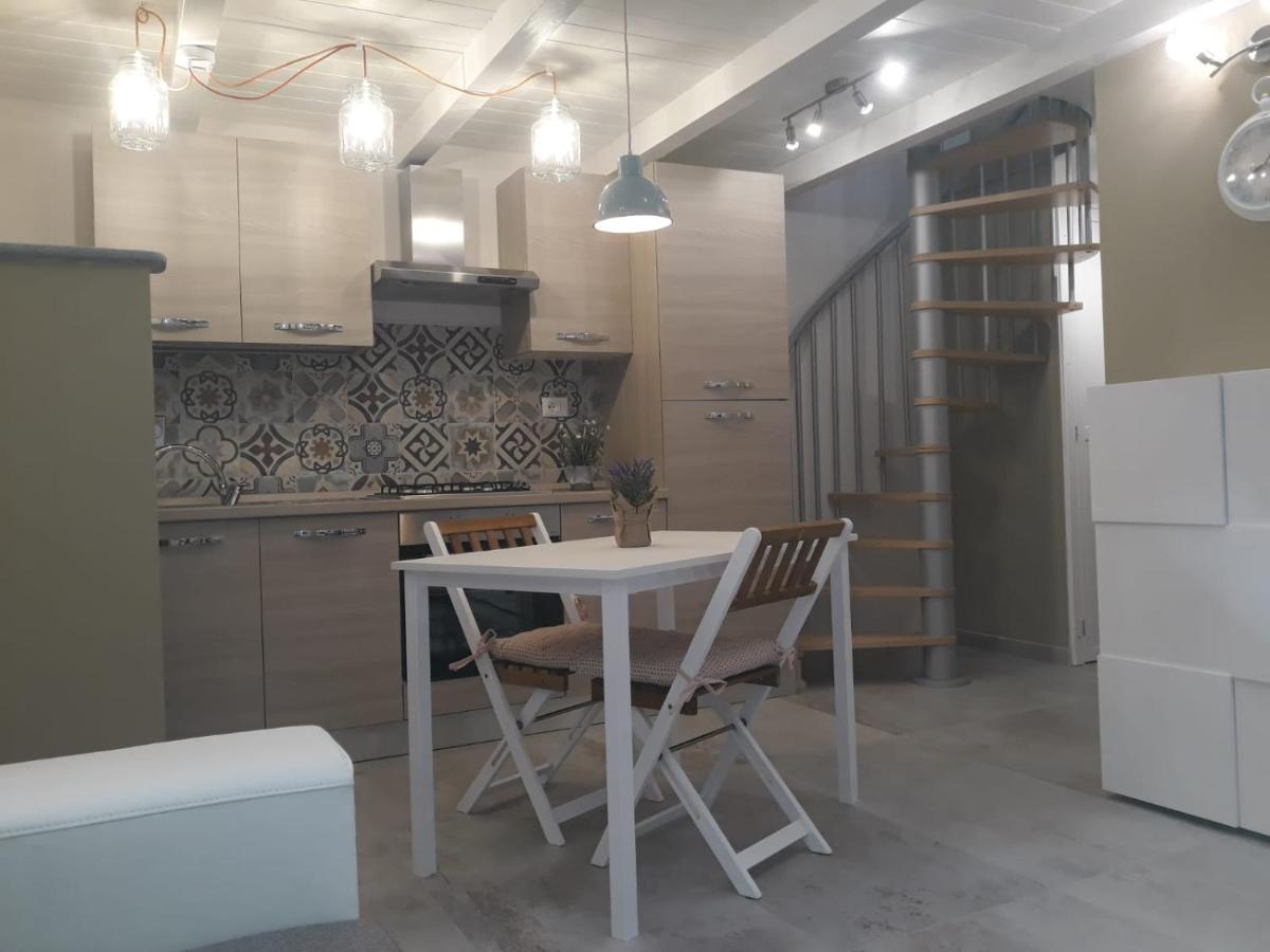 Antico-Vicolo Appartamento Viviana Vercelli Exteriör bild